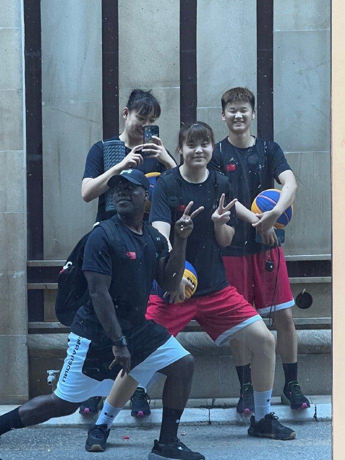 如何为前锋设计高效的篮球训练方案_2